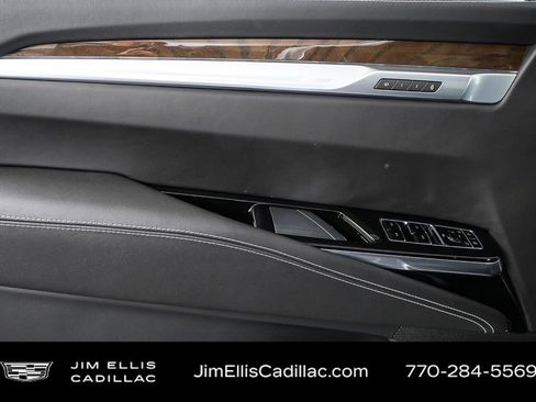Certified 2026 Cadillac Escalade ESV Platinum Sport w/ LPO, ONYX Package AWD/4WD image 6