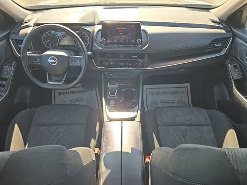 Used 2025 Nissan Rogue SV image 19