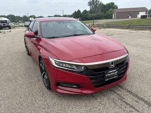 Used 2019 Honda Accord Sport image 1