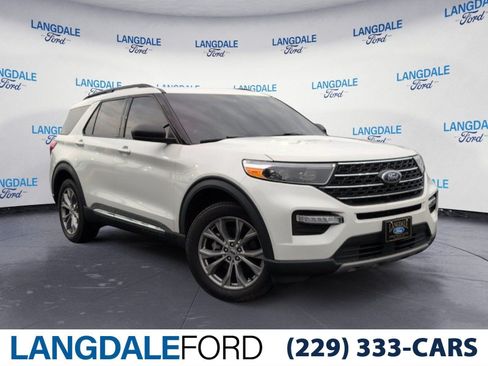 Used 2023 Ford Explorer XLT w/ Equipment Group 202A AWD/4WD image 1