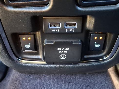 Used 2017 Jeep Grand Cherokee Limited AWD/4WD image 11