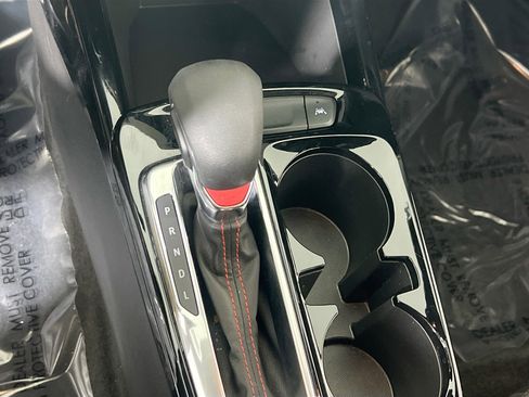 Used 2025 Chevrolet Trax RS w/ Driver Confidence Package image 16