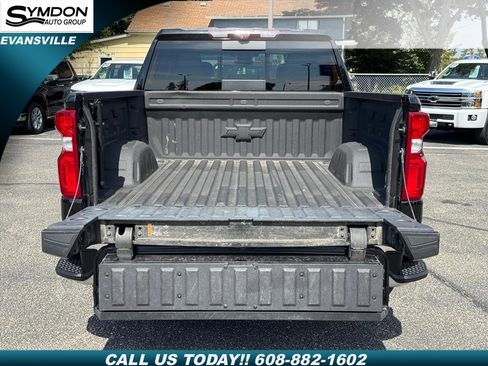 Used 2022 Chevrolet Silverado 1500 LTZ w/ LTZ Premium Package image 5