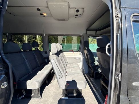 Used 2016 Mercedes-Benz Sprinter 2500 image 20