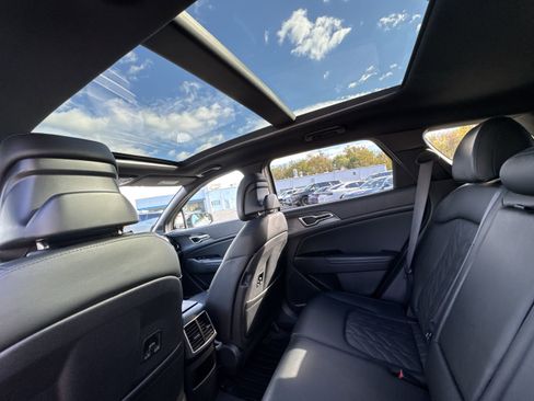 Used 2024 Kia Sportage X-Line w/ X-Line Premium Package image 19