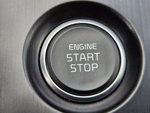 New 2026 Kia Sportage LX image 17