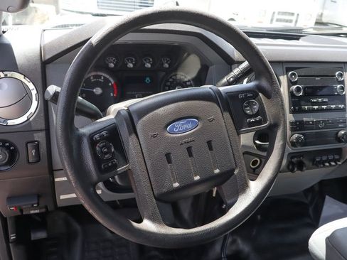 Used 2015 Ford F550 4x4 Regular Cab Super Duty image 27