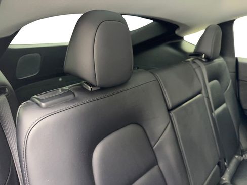 Used 2021 Tesla Model Y Performance image 40