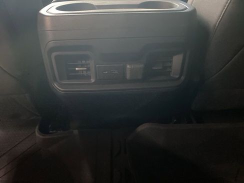 Used 2022 Chevrolet Silverado 1500 RST image 12