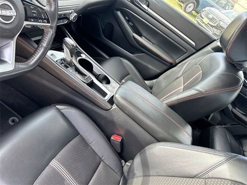 Used 2024 Nissan Altima 2.5 SR image 26