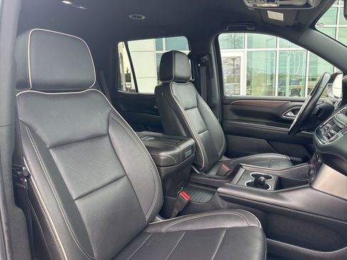 Used 2024 Chevrolet Tahoe Premier AWD/4WD image 21
