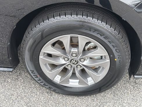 Certified 2024 Toyota Sienna LE image 22