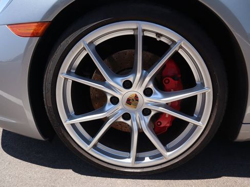 Used 2017 Porsche 911 Carrera S RWD image 13