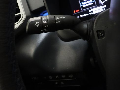 Used 2024 Toyota Tundra Platinum AWD/4WD image 28