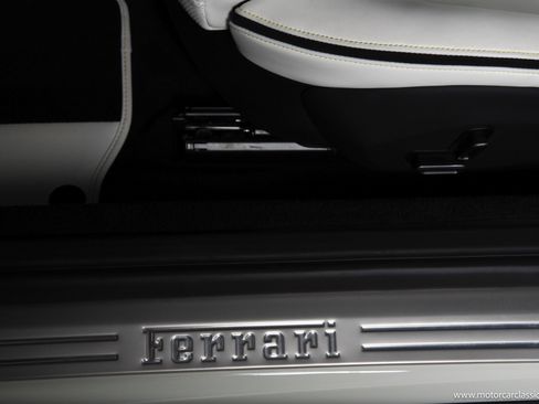 Used 2024 Ferrari Roma image 25