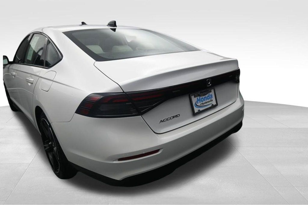 Used 2026 Honda Accord SE image 12