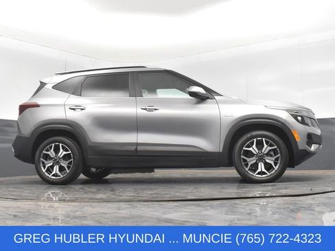 Used 2021 Kia Seltos EX AWD/4WD image 20