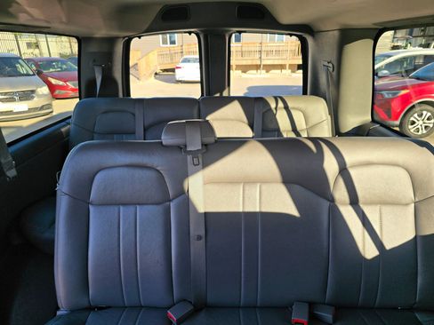 Used 2016 Chevrolet Express 2500 LS image 31