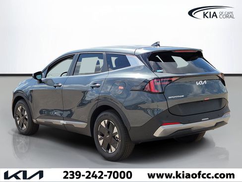 New 2026 Kia Sportage LX FWD image 4