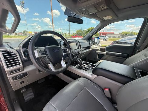 Used 2015 Ford F150 Lariat AWD/4WD image 12