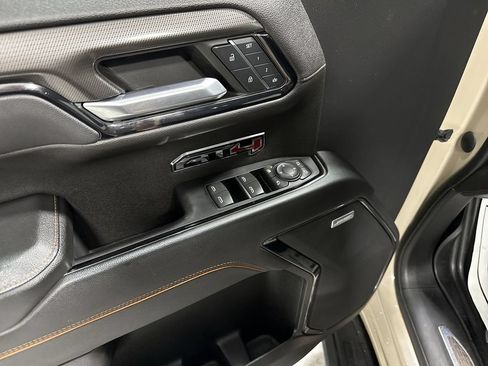 Used 2022 GMC Sierra 1500 AT4 w/ AT4 Premium Package AWD/4WD image 24
