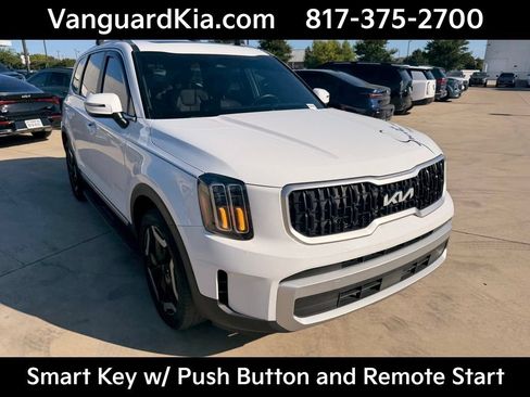 Used 2024 Kia Telluride EX w/ EX Captain's Chair Package FWD image 5
