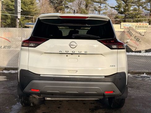 Used 2023 Nissan Rogue S image 56
