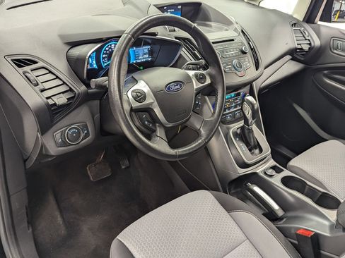 Used 2017 Ford C-MAX SE image 3