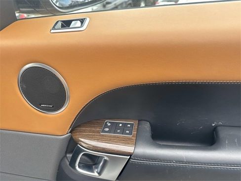 Used 2020 Land Rover Range Rover Sport HSE Dynamic image 20