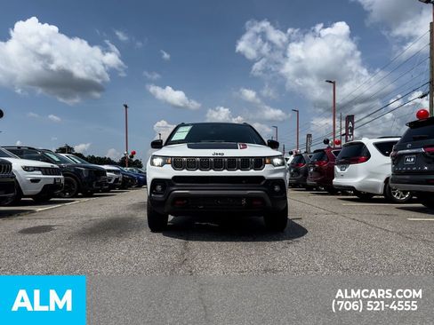 Used 2024 Jeep Compass Trailhawk AWD/4WD image 26