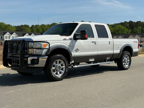Used 2012 Ford F250 Lariat w/ Lariat Ultimate Pkg image 7