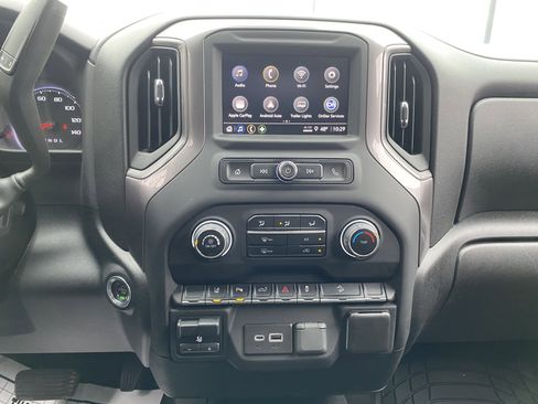 Used 2024 Chevrolet Silverado 2500 Custom w/ Custom Convenience Package image 24