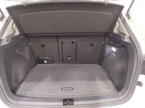 New 2025 Volkswagen Taos SEL image 16