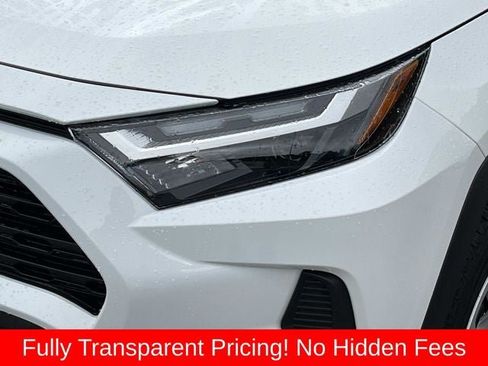 Used 2024 Toyota RAV4 LE AWD/4WD image 10