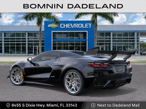 New 2026 Chevrolet Corvette ZR1 w/ ZR1 Carbon Fiber Aero Package RWD image 4