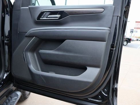 Certified 2025 Chevrolet Tahoe Z71 AWD/4WD image 12