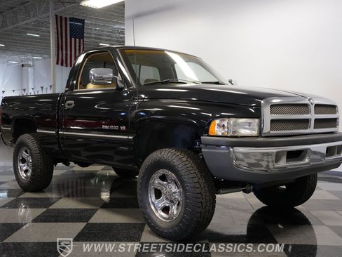 Used 1997 Dodge Ram 1500 Truck 4x4 Regular Cab image 16