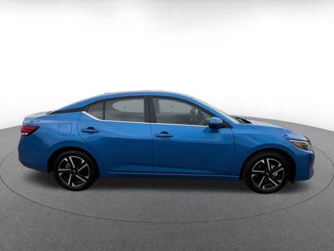 Used 2025 Nissan Sentra SV FWD image 13