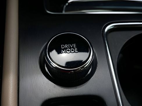 Used 2024 Lincoln Corsair FWD w/ Equipment Group 102A image 26