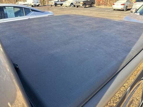 Used 2021 Nissan Frontier SV image 9