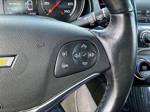 Used 2018 Chevrolet Impala Premier w/ Premier Convenience Package image 11