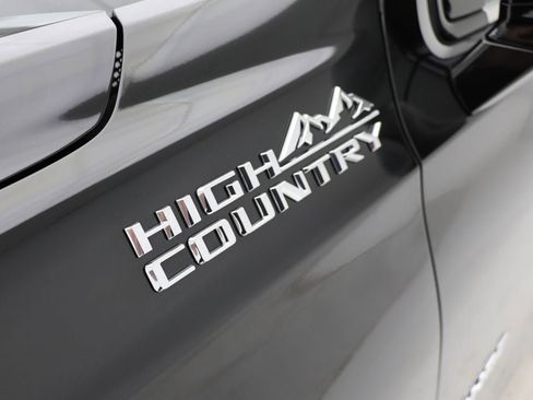 Used 2024 Chevrolet Tahoe High Country w/ Advanced Technology Package image 13