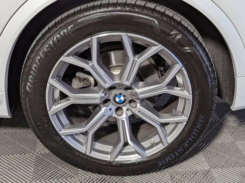 Used 2023 BMW X7 xDrive40i image 54