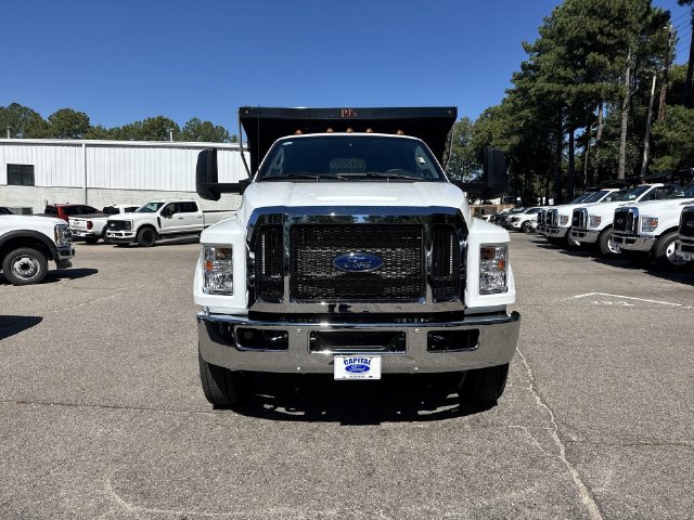 Used 2026 Ford F750 2WD Regular Cab Super Duty image 3