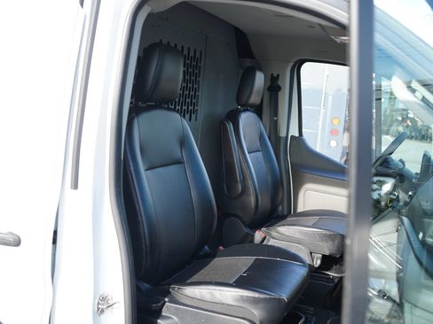 Used 2021 Ford Transit 250 Low Roof RWD image 16