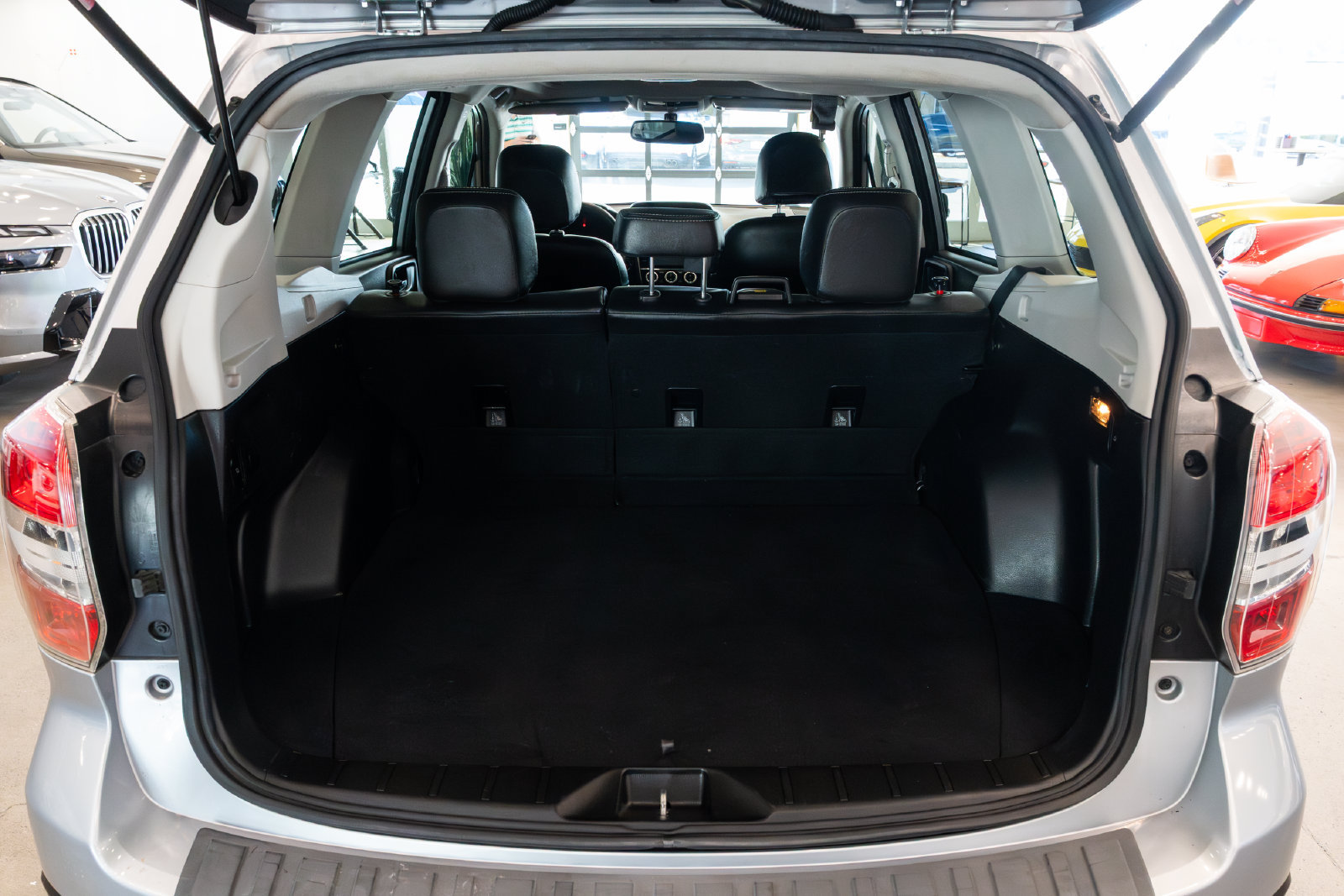 Used 2016 Subaru Forester 2.0XT Touring w/ Popular Package #2 AWD/4WD image 8