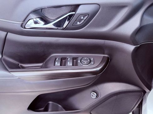 Used 2020 GMC Acadia SLT image 19