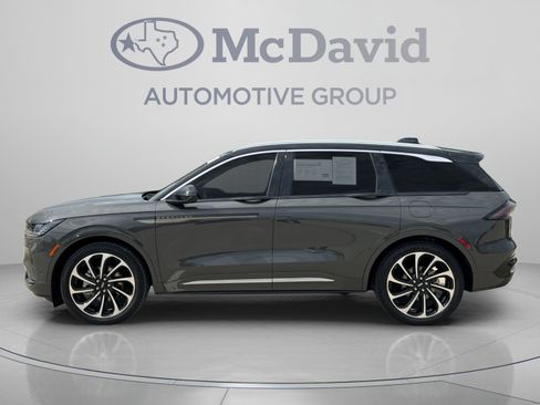 Certified 2024 Lincoln Nautilus Black Label AWD/4WD image 4