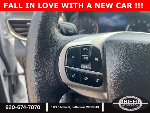 Used 2023 Ford Explorer XLT w/ Equipment Group 202A image 12