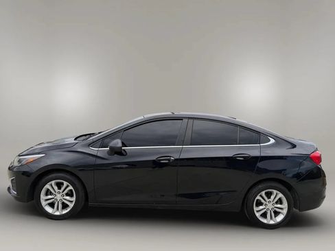 Used 2019 Chevrolet Cruze LT w/ LT Fleet Convenience Package FWD image 4